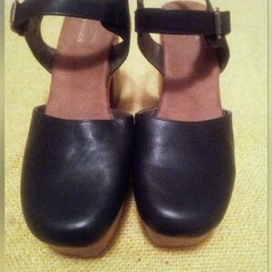 Black Leather Women's Maryjane Clogs